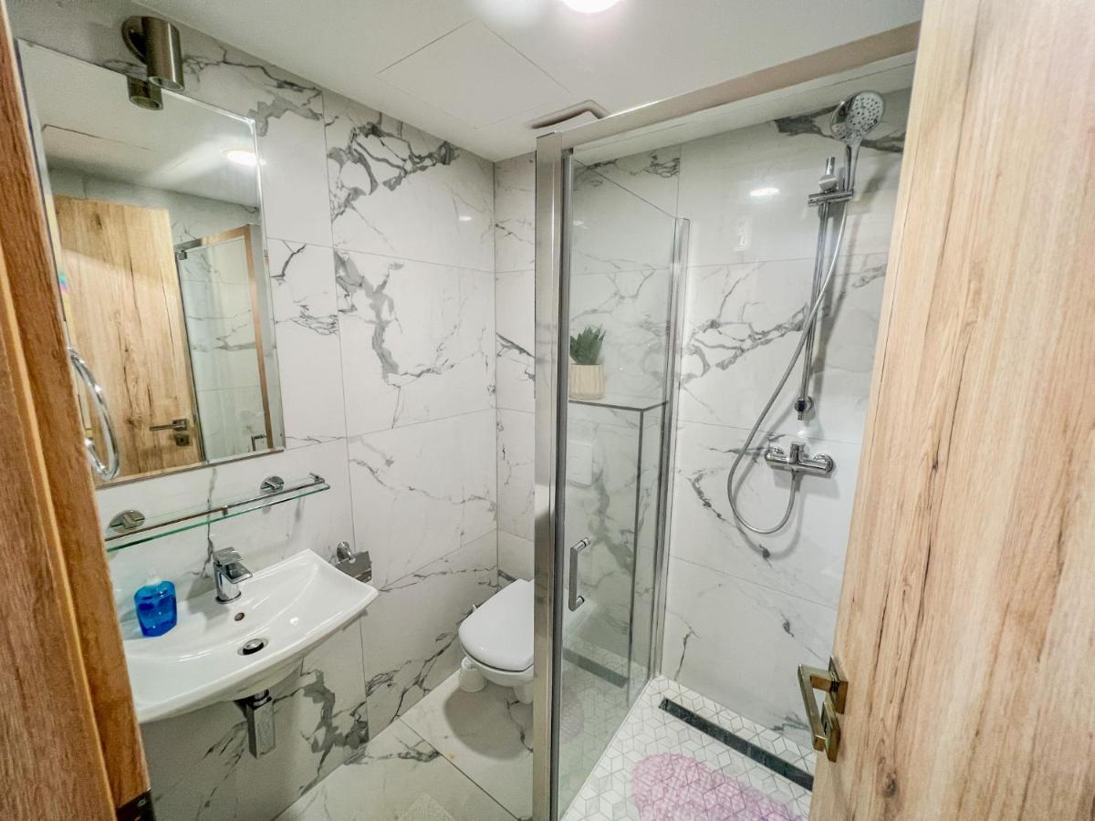 Villa Bauhaus Labi Garden Wellness Apartman Siófok Zewnętrze zdjęcie