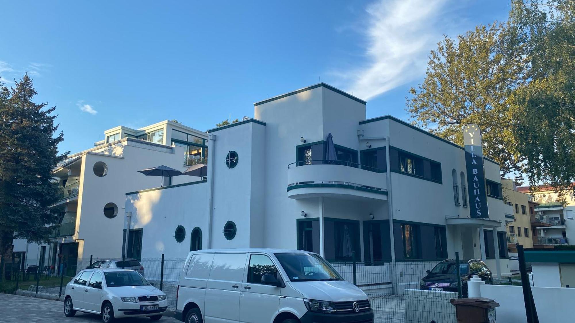 Villa Bauhaus Labi Garden Wellness Apartman Siófok Zewnętrze zdjęcie