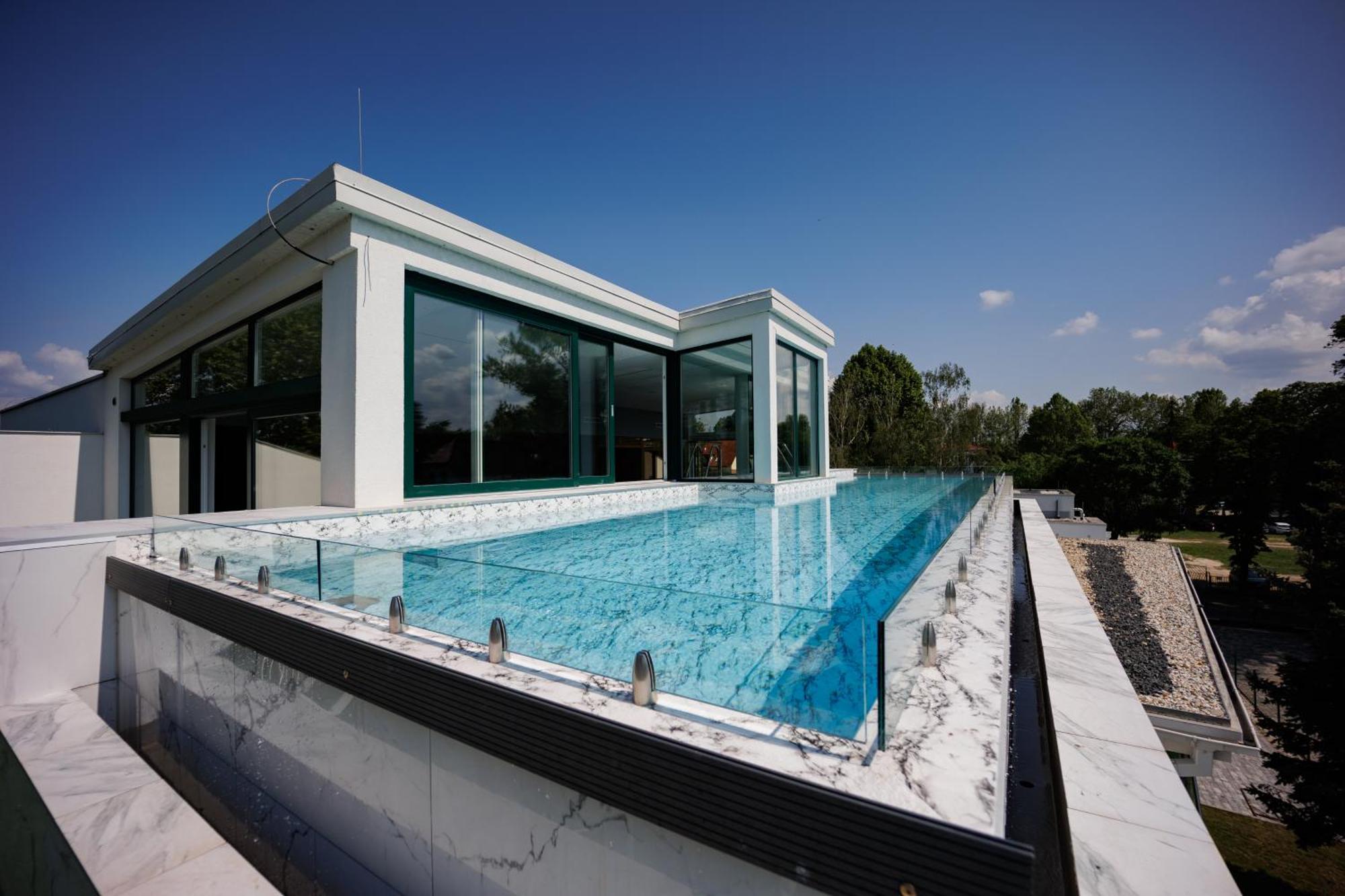 Villa Bauhaus Labi Garden Wellness Apartman Siófok Zewnętrze zdjęcie
