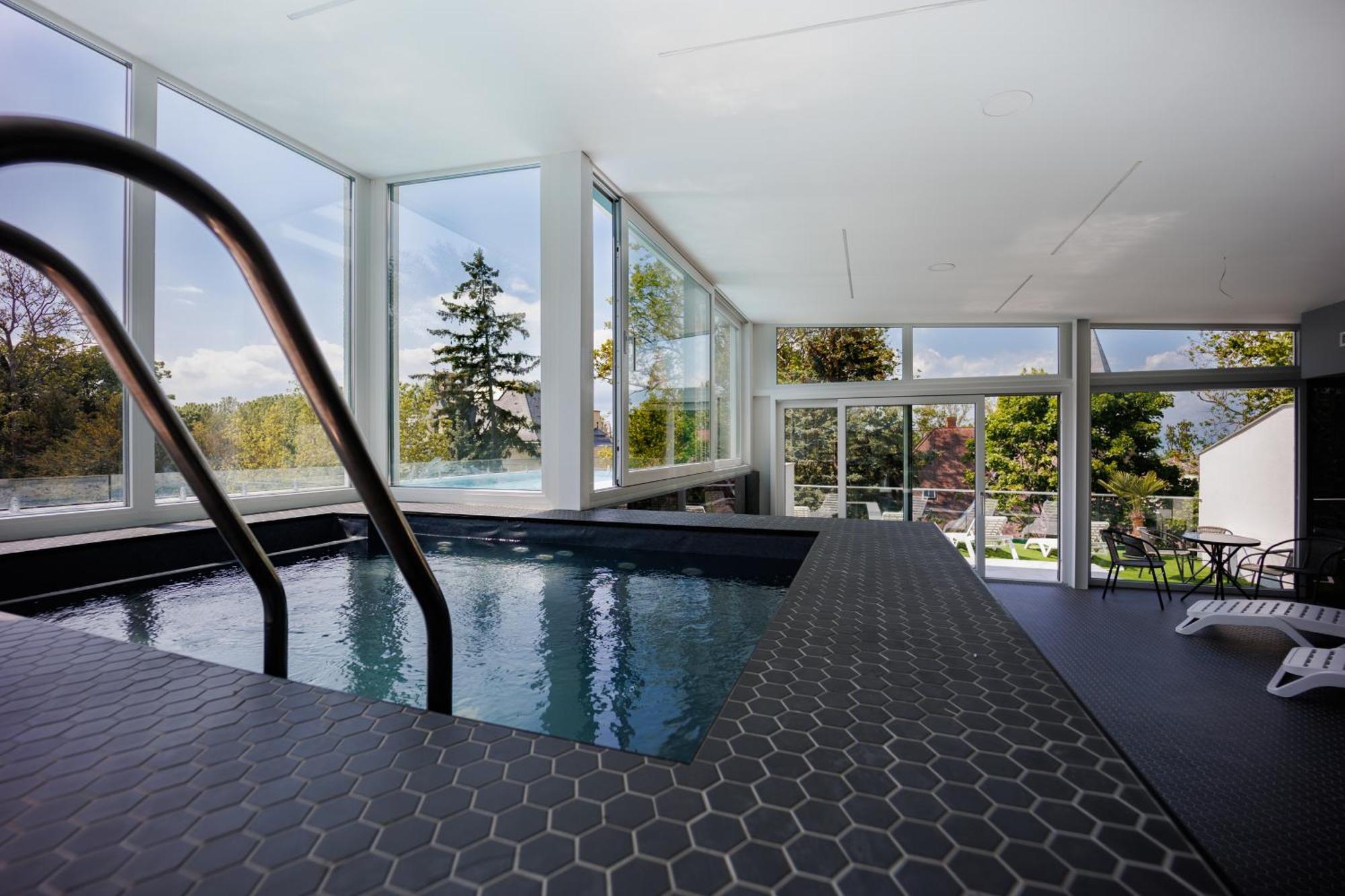 Villa Bauhaus Labi Garden Wellness Apartman Siófok Zewnętrze zdjęcie
